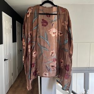 Oddy one size floral kimono duster tan